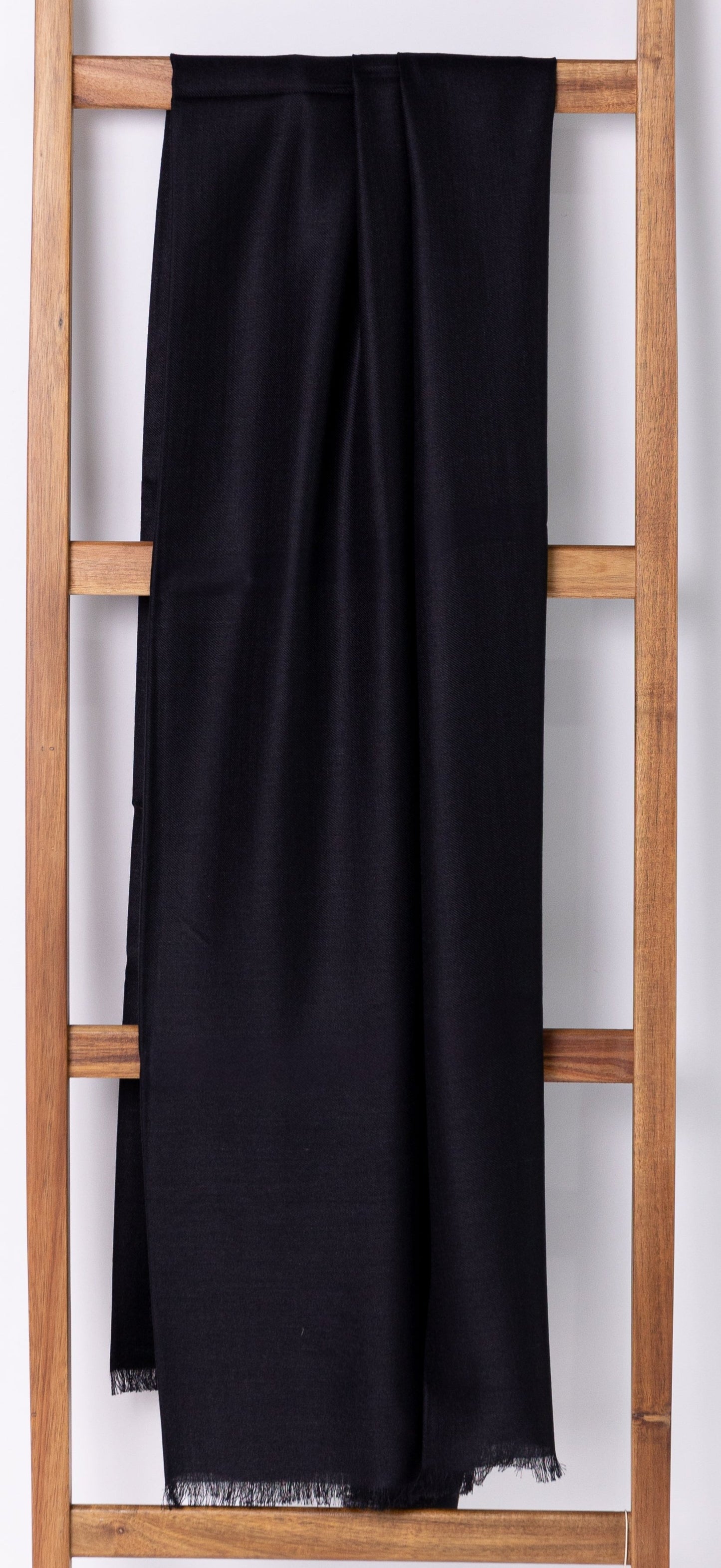 Chal Royal. 70% Baby Alpaca, 30% Seda