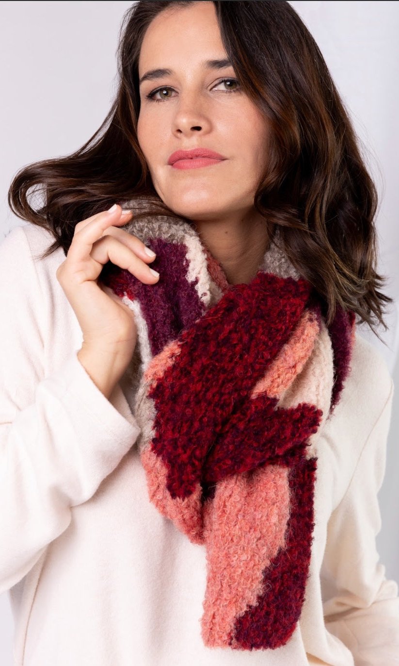 Bufanda Evelyn. 90% Baby Alpaca, 10% sintetico