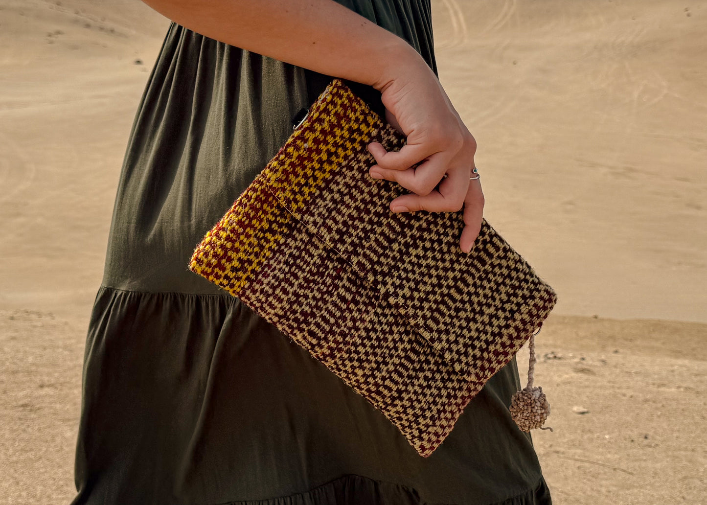 Cartera Clutch Puno Marrón