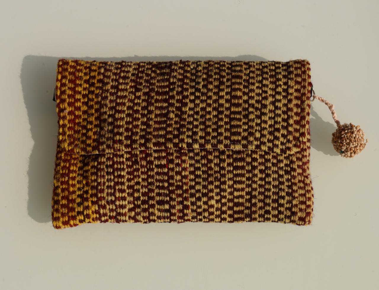 Cartera Clutch Puno Marrón